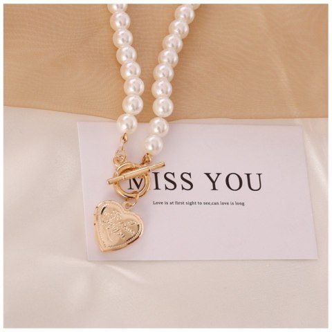 NASZYJNIK SZTUCZNE perły z sercem N716