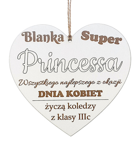 Prezent Na Dzień Kobiet upominek serce z grawerem na baton Prezent dla Dziewczyn