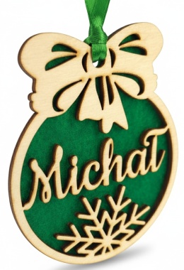 Personalizowana bombka z imieniem – drewniana ozdoba choinkowa 10 cm z filcem (3 kolory)