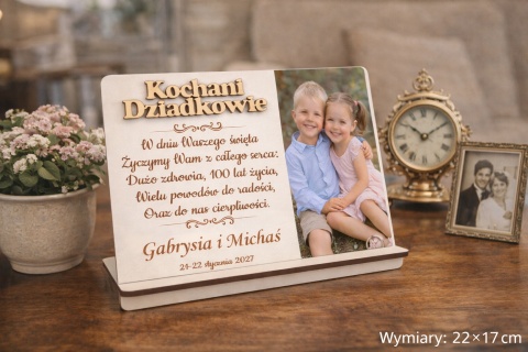 Prezent dla Babci i Dziadka – drewniana ramka z grawerem i zdjęciem 22×17 cm